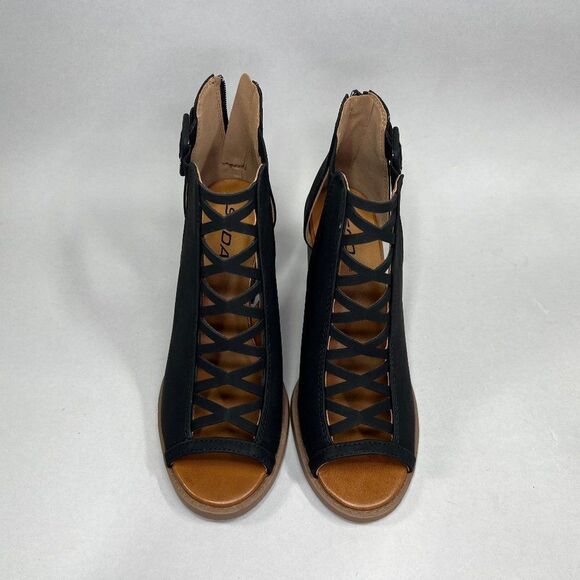 Soda Women's Size 8.5 Black Peep Toe‎ Ankle Boots - Picture 3 of 10